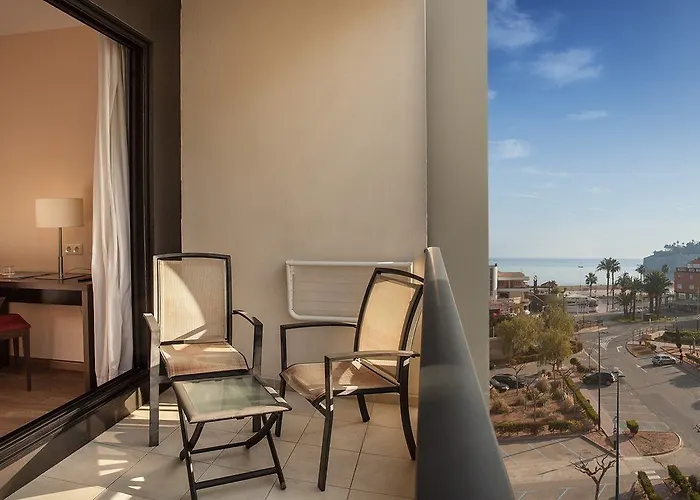 호텔 Rh Don Carlos & 4*